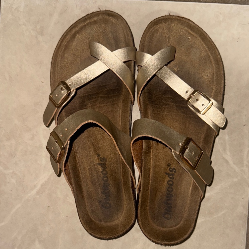 Outwoods Women's Sandals in Gold and Tan